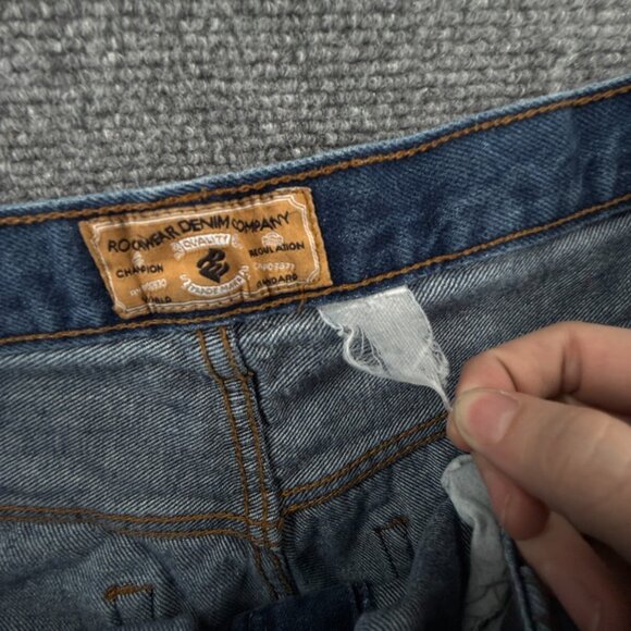 VTG Rocawear Denim Jeans Men Urban Y2K Hip Hop Blue Actual 37x31 Embroidered - Picture 15 of 16